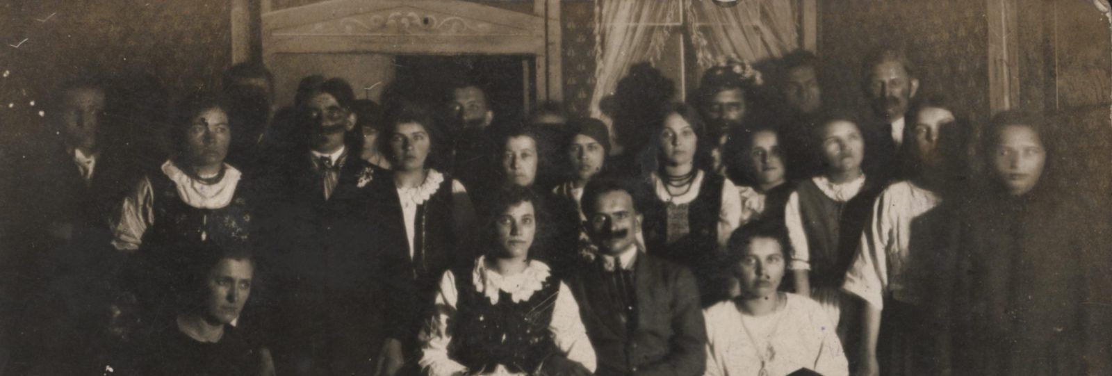 1926 aktorzy sztuk-Wigilia-sw.-Andrzeja-i-Swieta-Germina-w-sali-Szydlowskiego